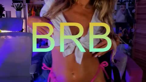 Divine Sarah NONUDE model online show from October 24, 11:39 am