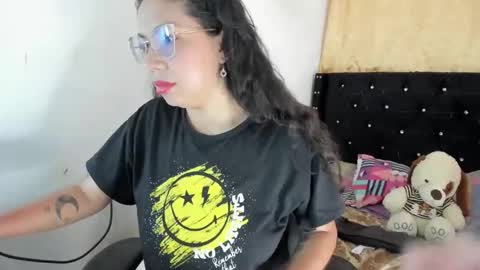 Sarah online show from October 12, 4:50 pm