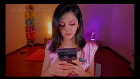 Sarah online show from March 27, 3:45 am