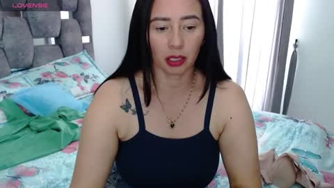 Snapshot of sarahott_1 chatting on September 29, 8:24 pm Lia online show from September 29, 8:24 pm
