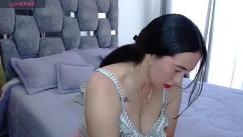 Lia online show from October 27, 3:05 pm