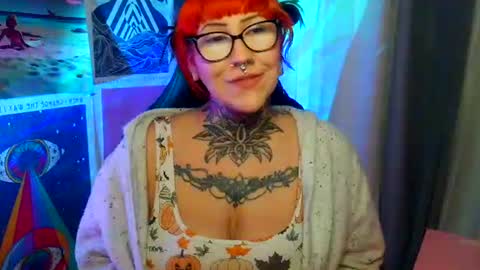 Sarah T online show from November 2, 6:38 am