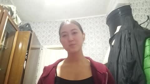 Snapshot of saraigilden chatting on November 7, 2:28 pm Sara online show from November 7, 2:28 pm