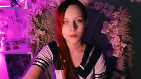 Snapshot of sarakaell chatting on February 5, 7:53 pm Sara online show from February 5, 7:53 pm