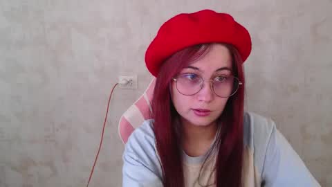 Snapshot of sarakinski chatting on May 28, 11:07 am Sara online show from May 28, 11:07 am