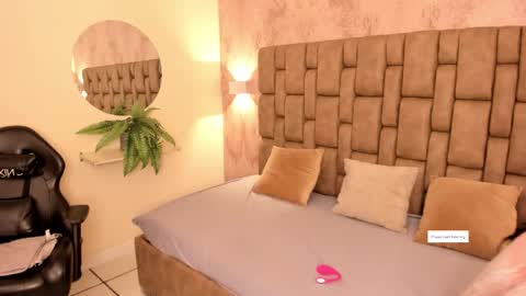 Sara online show from September 13, 12:38 pm