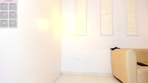 Sara online show from December 19, 1:40 pm