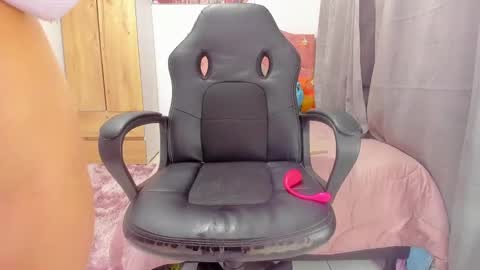 sara  online show from January 14, 5:30 am