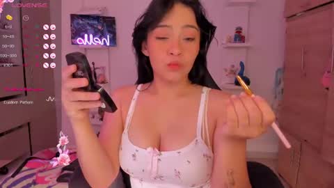 Snapshot of saraowens1 chatting on August 4, 1:03 pm saraowens online show from August 4, 1:03 pm
