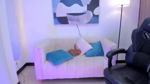 I am Sara  online show from November 15, 10:37 pm