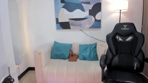 Snapshot of saraparkerx chatting on February 12, 8:59 pm I am Sara online show from February 12, 8:59 pm