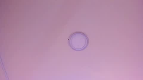 Snapshot of sarasaenz__ chatting on December 23, 6:16 pm online show from December 23, 6:16 pm