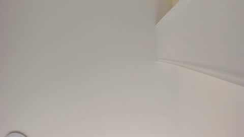 Snapshot of sarasaenz__ chatting on December 29, 11:18 am online show from December 29, 11:18 am