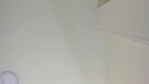 Snapshot of sarasaenz__ chatting on January 23, 11:15 am online show from January 23, 11:15 am