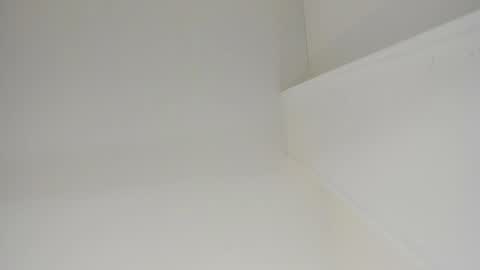 Snapshot of sarasaenz__ chatting on January 30, 11:11 am online show from January 30, 11:11 am