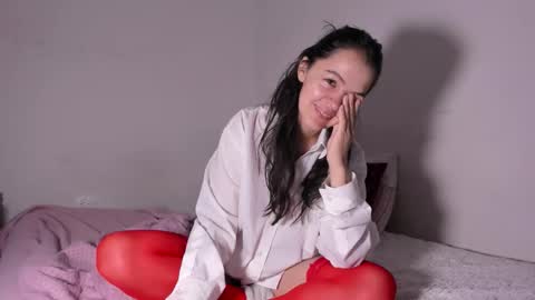 Sara   online show from February 17, 11:00 pm