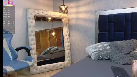 Snapshot of sarawilliamss_ chatting on February 24, 1:21 pm Sara W online show from February 24, 1:21 pm