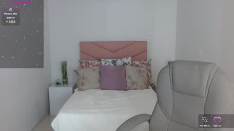 Snapshot of sarayvega_ chatting on October 11, 7:12 pm Saray Vega online show from October 11, 7:12 pm