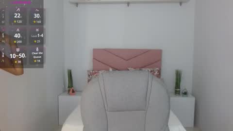 Snapshot of sarayvega_ chatting on October 18, 7:25 pm Saray Vega online show from October 18, 7:25 pm