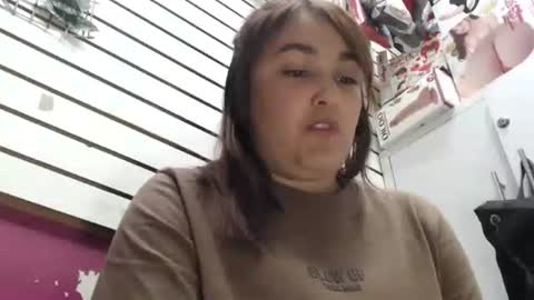 mery online show from December 17, 6:14 pm