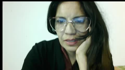 Snapshot of sarenis chatting on October 17, 3:31 am Sarenis online show from October 17, 3:31 am