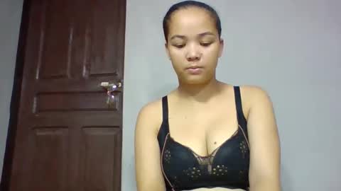 Snapshot of sarhon917962 chatting on May 12, 6:54 am sarhon917962 online show from May 12, 6:54 am