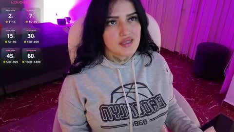 Sari  online show from January 17, 9:07 pm