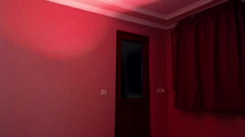 Snapshot of sarinaluv chatting on February 24, 10:08 pm online show from February 24, 10:08 pm