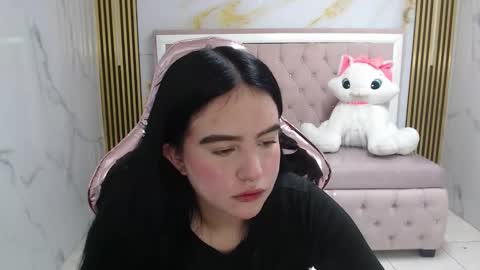 Sara  online show from February 6, 8:12 pm