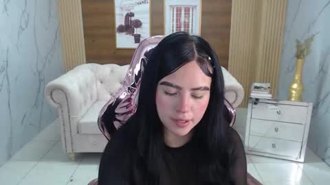 Sara  online show from February 24, 8:07 pm