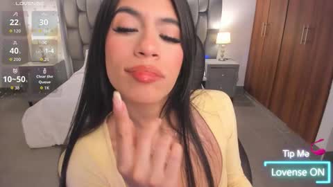  Saritaaa  online show from March 11, 3:34 am