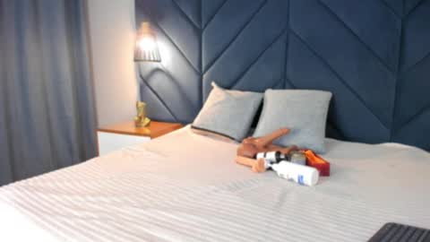 Sara  online show from February 1, 4:44 am