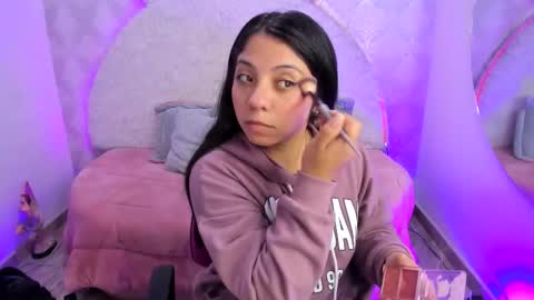 Snapshot of sarita_jane chatting on February 3, 6:51 am Sara online show from February 3, 6:51 am