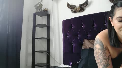 Sara online show from November 30, 4:11 pm