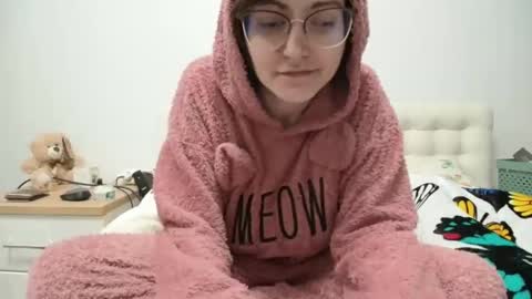 sarraboots online show from January 14, 7:19 pm