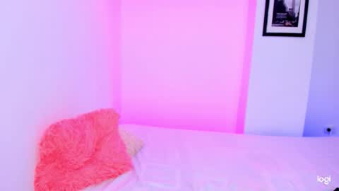 emy online show from March 24, 11:21 pm