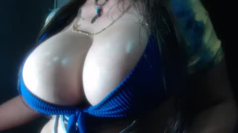 Snapshot of sasha_multiorgasmic chatting on December 18, 4:28 pm sasha online show from December 18, 4:28 pm