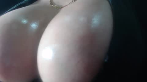 Snapshot of sasha_multiorgasmic chatting on January 5, 8:00 am sasha online show from January 5, 8:00 am