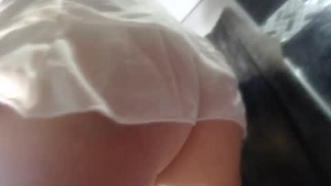 Snapshot of sasha_multiorgasmic chatting on January 27, 9:33 pm sasha online show from January 27, 9:33 pm