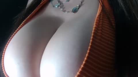 Snapshot of sasha_multiorgasmic chatting on October 8, 10:35 am sasha online show from October 8, 10:35 am