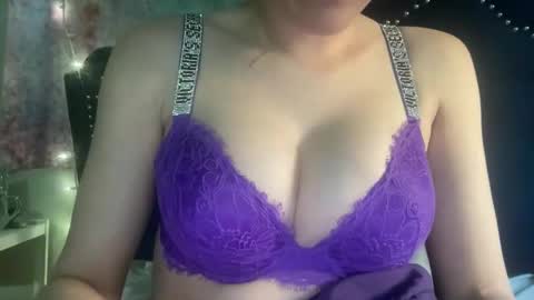 Snapshot of sashababyyyyyy chatting on February 5, 10:47 pm sashababyyyyyy online show from February 5, 10:47 pm