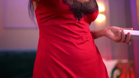 Dennise online show from February 15, 6:55 pm