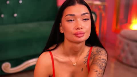 Dennise online show from February 26, 11:15 pm