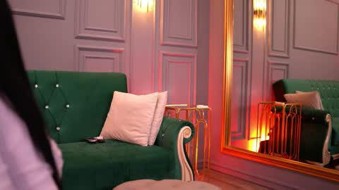 Dennise online show from March 2, 6:40 pm