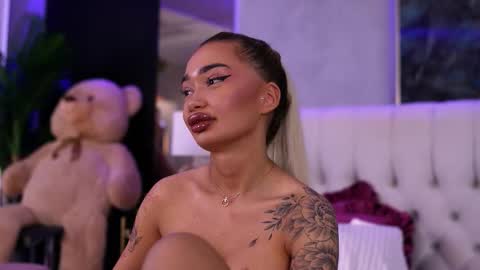 Dennise online show from September 14, 6:29 pm