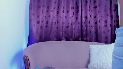 sashaheaven_ online show from January 15, 12:41 am