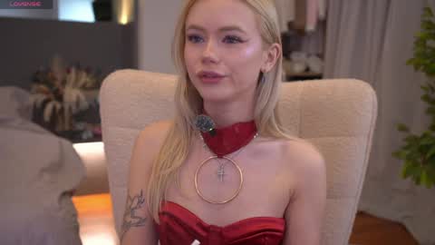 sashalore online show from April 11, 2:38 am