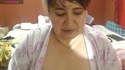 S A S H A R O S E online show from November 3, 1:01 pm