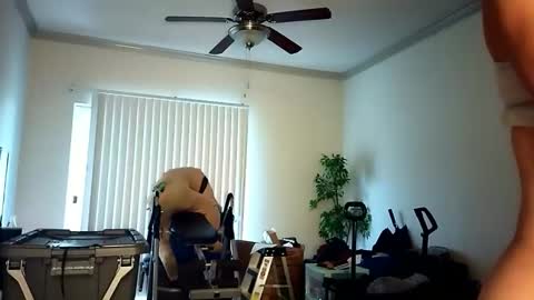 Snapshot of sashastrokes chatting on March 8, 8:45 pm MISTRESS STROKES online show from March 8, 8:45 pm