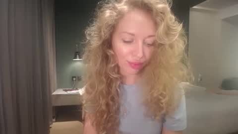 Sasha online show from November 6, 11:33 am